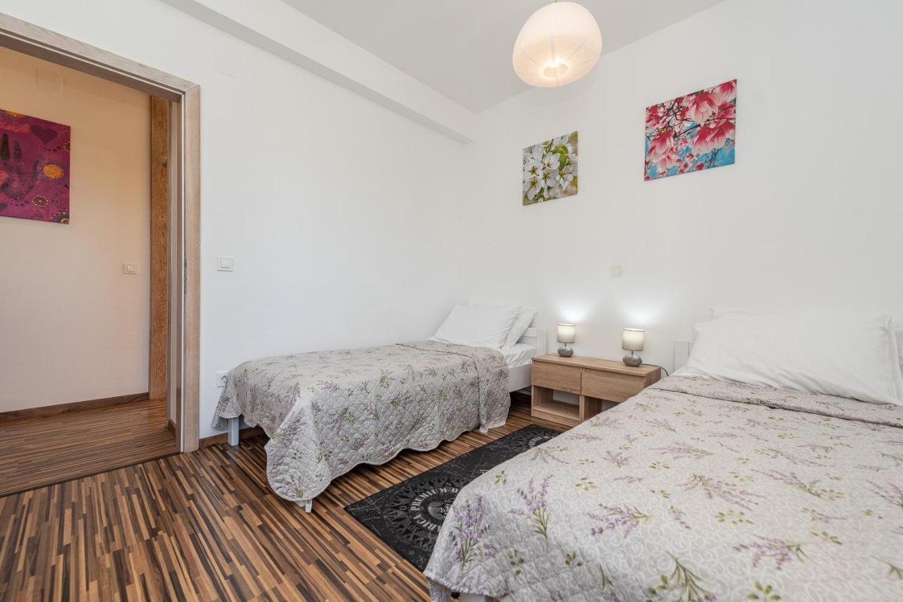 Antonio Apartments Sukošan Екстериор снимка