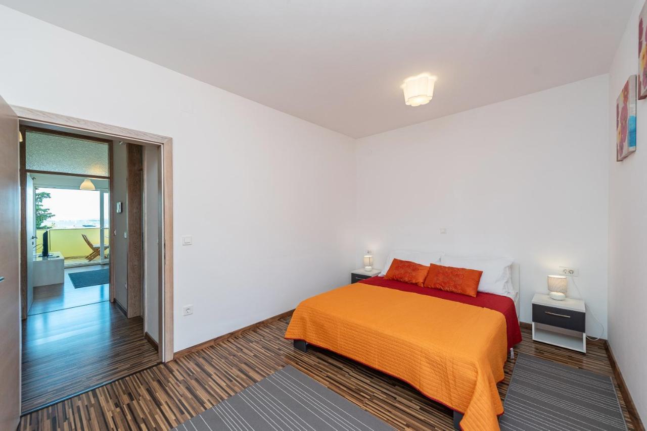 Antonio Apartments Sukošan Екстериор снимка