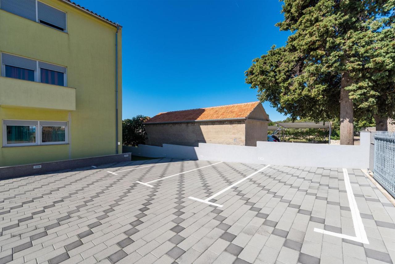 Antonio Apartments Sukošan Екстериор снимка